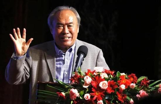 泰国电影《不亲密朋友》确认引进 2025-08-28 泰国金牌制作公司GDH559出品《天才枪手》、《姥姥的外孙》金牌制作团队打造出又一青春喜剧电影——《不亲密朋友》确认引进，即将上映！