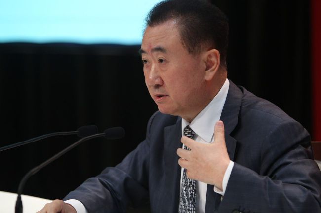 图为：克莱尔·丹