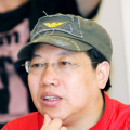 影片总监制林伟雄、出品人黄进与老中青三代观众同聚一堂，共忆峥嵘岁月，牢记红色初心。