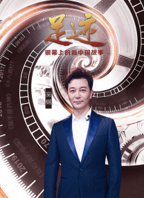 艾薇儿和男友出街 豪饮奶茶身材丰腴 2021-05-12 黑色外套也难挡丰腴身材，两人勾肩搭背十分亲密。